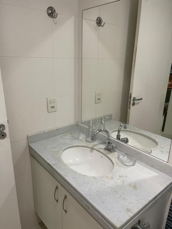 Apartamento Com Varanda E Piscina Кабу-Фріу Екстер'єр фото