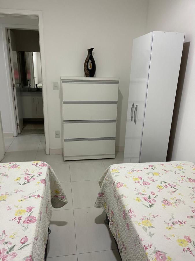 Apartamento Com Varanda E Piscina Кабу-Фріу Екстер'єр фото